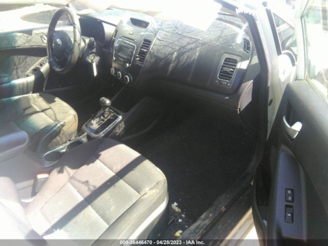 3KPFK4A73JE230910 KIA FORTE LX