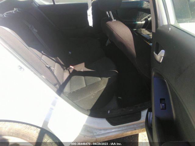3KPFK4A73JE230910 KIA FORTE LX