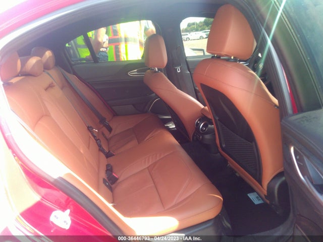 2022 Alfa Romeo Giulia, VIN: ZARFAMBN1N7656123
