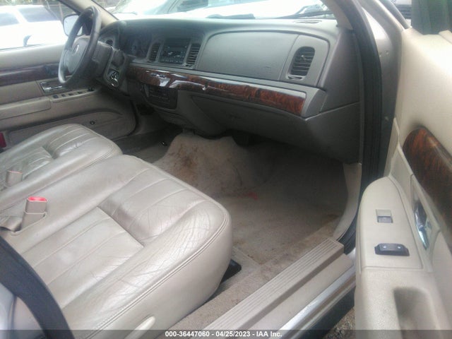 2010 MERCURY GRAND MARQUIS LS VIN: 2MEBM7FV6AX615419