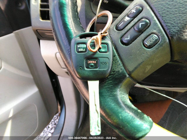 2005 LEXUS RX 330 VIN: 2T2GA31U65C021572