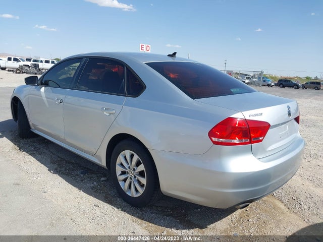 1VWAT7A33EC097680 Volkswagen Passat Wolfsburg Ed