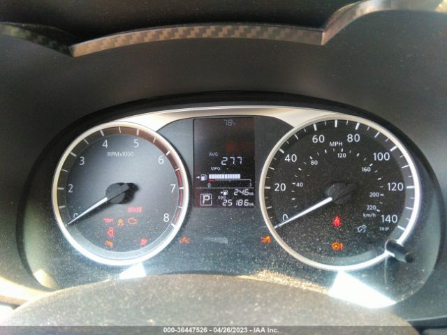 3N1CN8DV8ML882047 Nissan VERSA S
