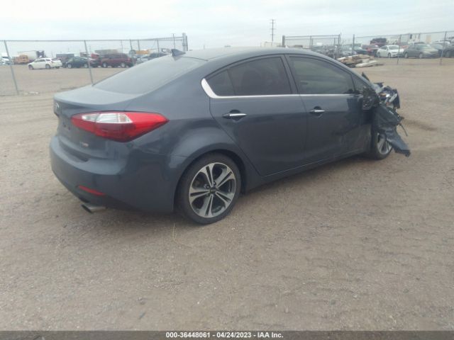 KNAFZ4A82G5554615 KIA FORTE EX