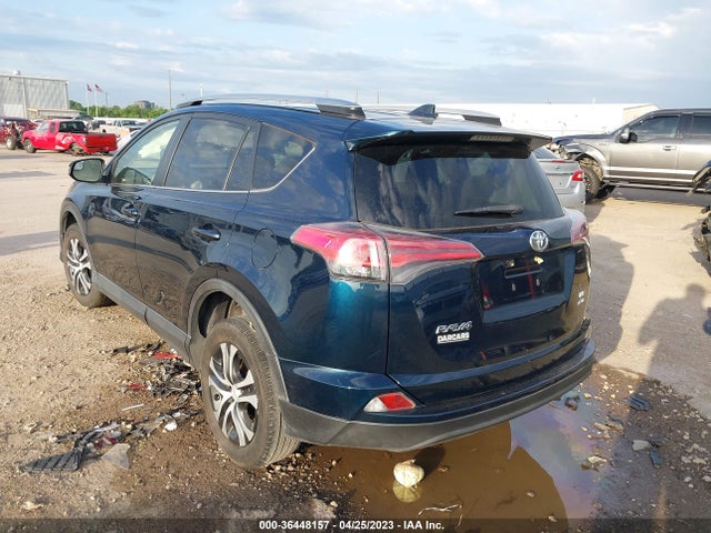 Toyota RAV4 LE 2017 JTMBFREVXHJ105666 Image 4