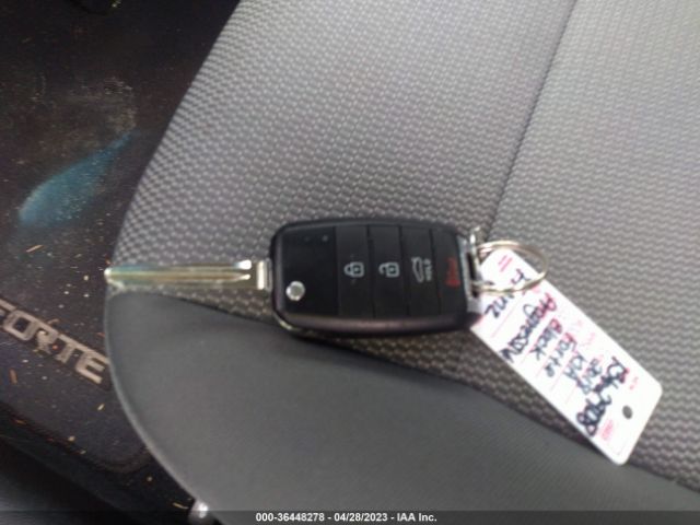 3KPFK4A72JE250226 KIA FORTE LX