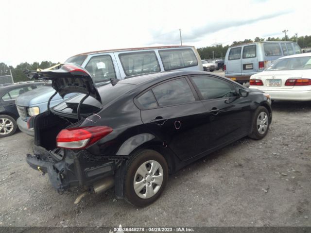 3KPFK4A72JE250226 KIA FORTE LX