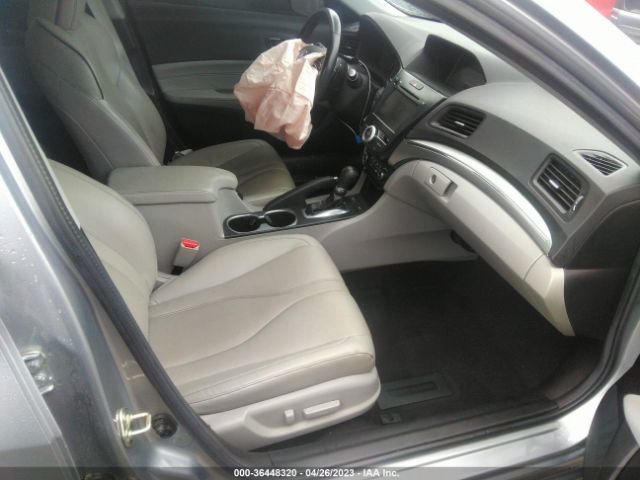 19UDE2F78KA011877 Acura Ilx Pkg