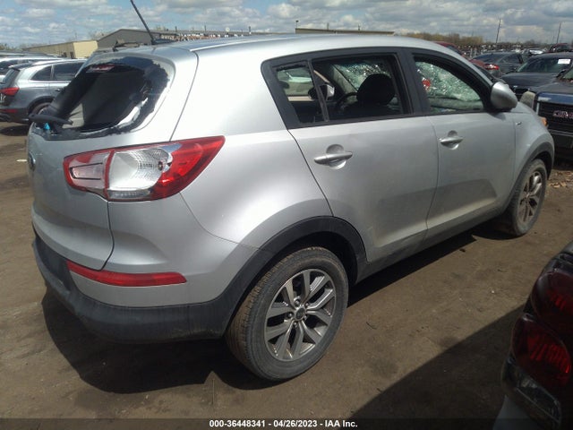 2016 KIA SPORTAGE LX VIN: KNDPBCAC7G7824887