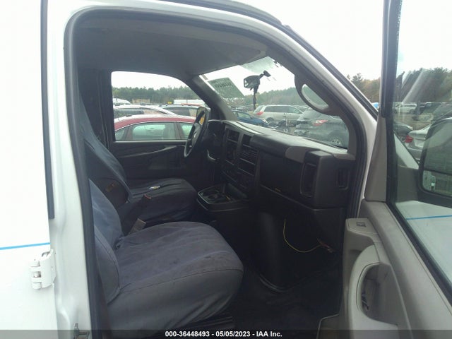Chevrolet EXPRESS CARGO VAN 2015 1GCWGFFF3F1110516 Image 5
