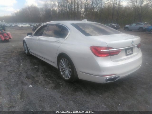 WBA7E2C35HG740998 BMW 7 Series 740i