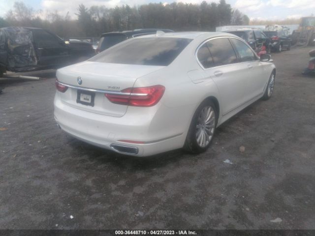 WBA7E2C35HG740998 BMW 7 Series 740i