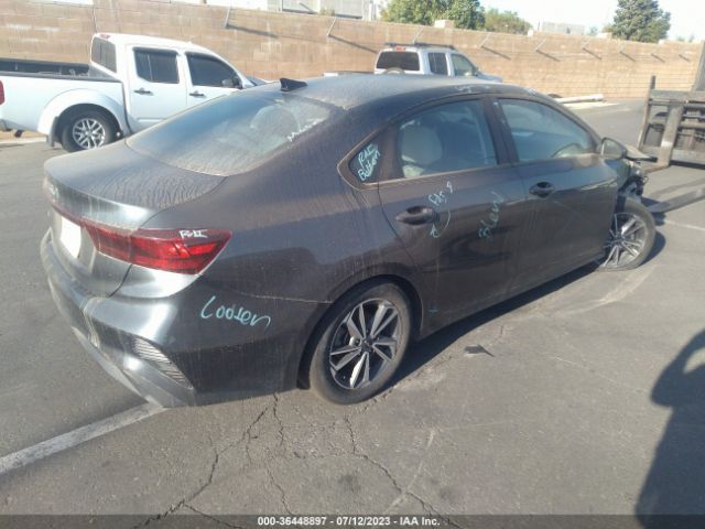 3KPF24AD2NE464712 KIA Forte Lxs