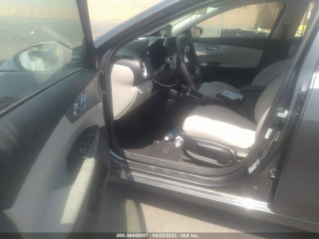 3KPF24AD2NE464712 KIA Forte Lxs