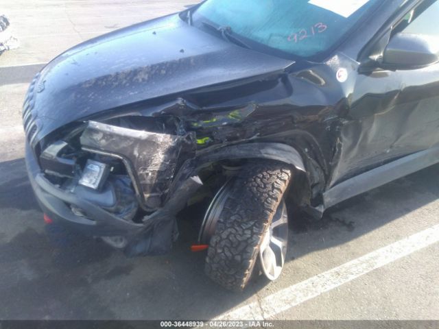 1C4PJMBS8EW189213 Jeep Cherokee Trailhawk