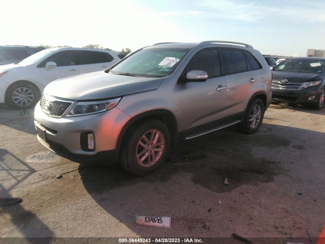 2014 KIA SORENTO LX VIN: 5XYKT3A64EG520028