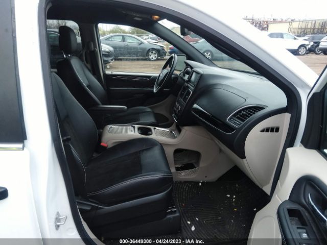 2C4RDGCG7KR512845 Dodge Grand Caravan Sxt