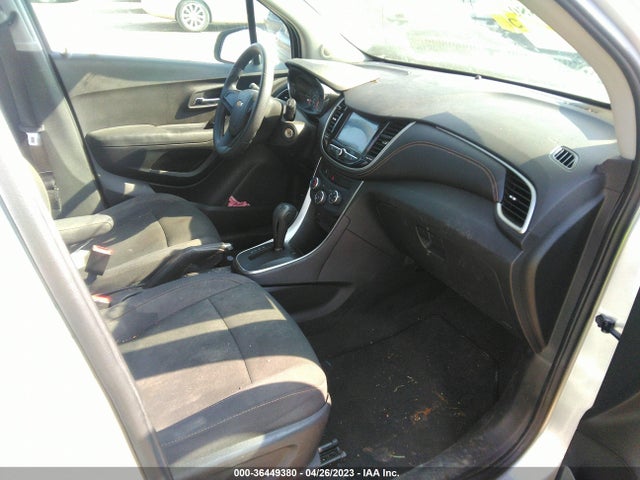 Chevrolet TRAX LS 2017 3GNCJKSB6HL272370 Image 6