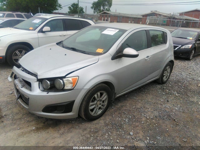 Chevrolet SONIC LT 2014 1G1JC6SH4E4179377 Image 2