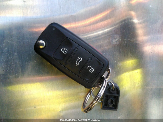 3VWD17AJ7FM206613 Volkswagen Jetta Sedan 1.8t Se