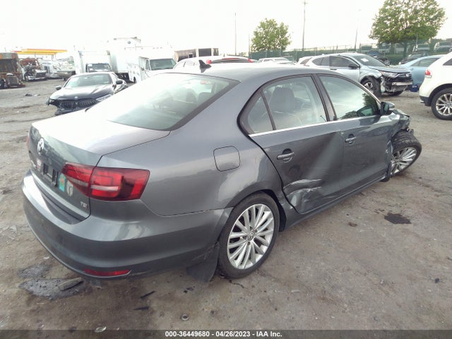 3VWL17AJ5GM204906 Volkswagen Jetta Sedan 1.8t Sel
