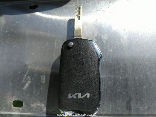 KNDPU3AF4P7083795 KIA Sportage Lx