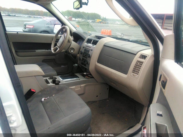 2009 FORD ESCAPE XLT VIN: 1FMCU03739KB63359