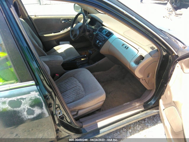 1998 HONDA ACCORD SDN EX VIN: 1HGCG5659WA056211
