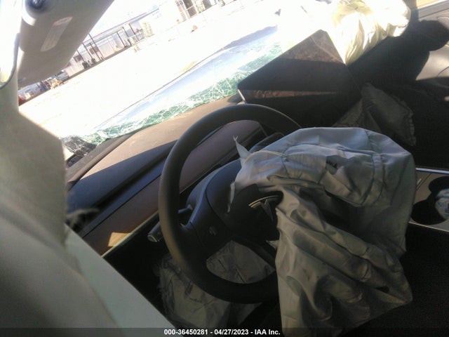 5YJ3E1EA9NF198835 Tesla MODEL 3