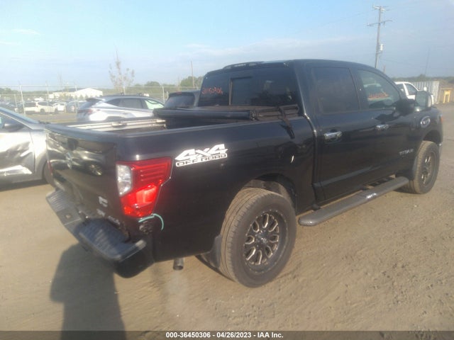 36450306 :رقم المزاد ، 1N6AA1E54HN557968 vin ، 2017 Nissan Titan Sv مزاد بيع