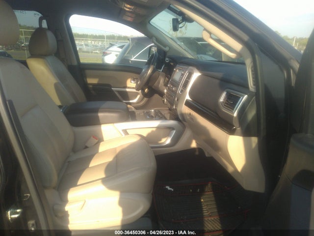 36450306 :رقم المزاد ، 1N6AA1E54HN557968 vin ، 2017 Nissan Titan Sv مزاد بيع