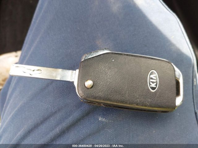 3KPF24AD2KE079923 KIA FORTE FE