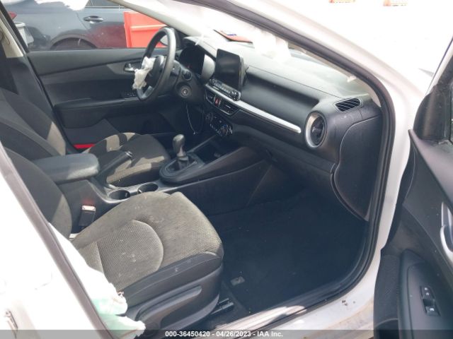 3KPF24AD2KE079923 KIA FORTE FE