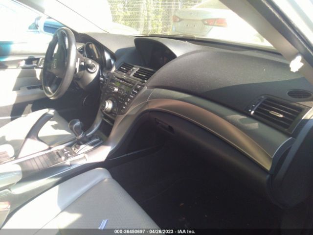 19UUA9F55EA002741 Acura TL TECH