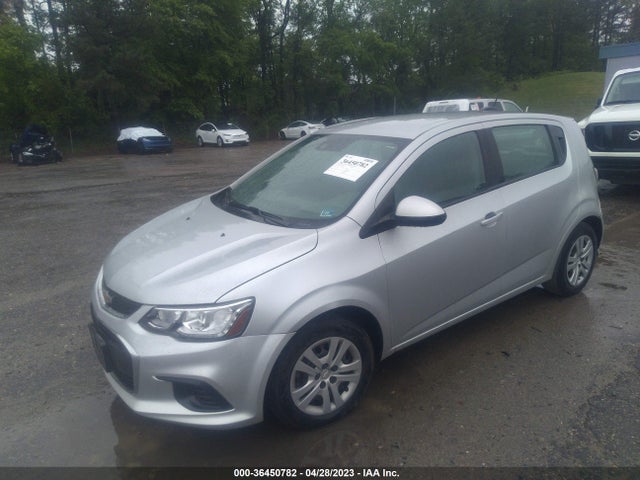 Chevrolet SONIC LT 2019 1G1JG6SB9K4137797 Image 2