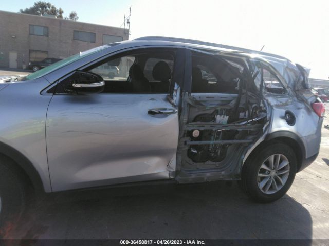 5XYPG4A50JG351286 KIA Sorento Lx V6
