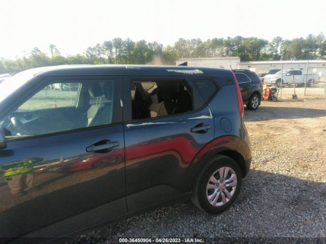 KNDJ23AU0L7073317 KIA SOUL LX