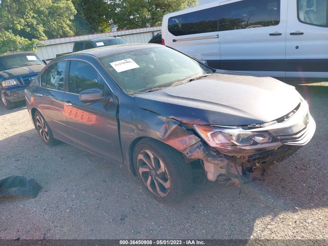 2016 1HGCR2F81GA135473 main image