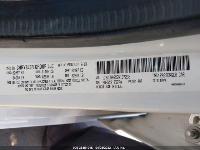 1C3CCBAGXEN137232 Chrysler 200 LX