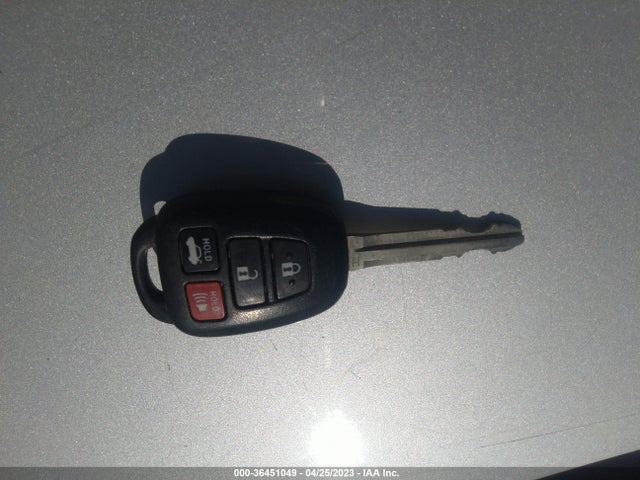 Toyota COROLLA LE 2015 2T1BURHE7FC293394 Image 3