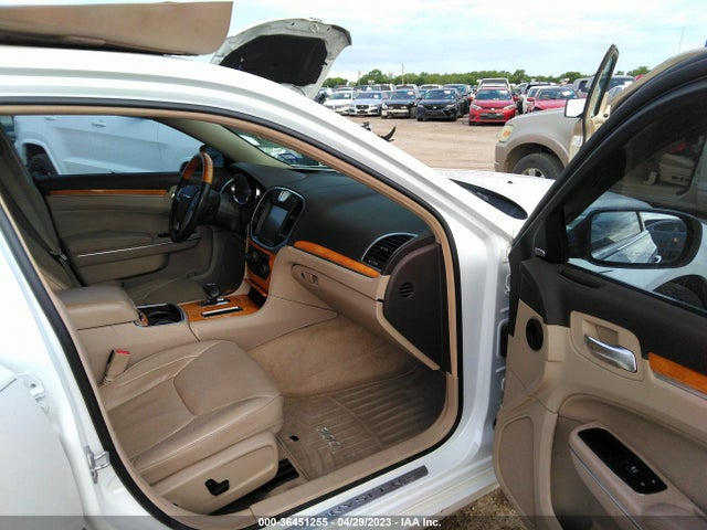 Chrysler 300 300c 2014 2C3CCAEG5EH380704 Image 6