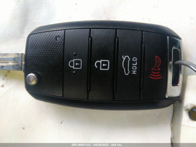 KNAFX5A87F5302823 KIA Forte 5-door Ex