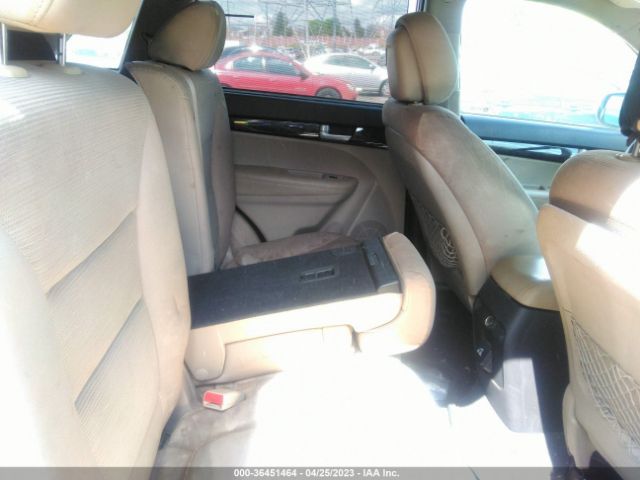 5XYKTDA72EG489909 KIA SORENTO LX