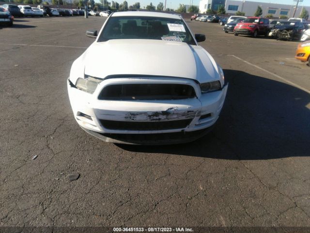1ZVBP8AM1E5306944 Ford Mustang V6