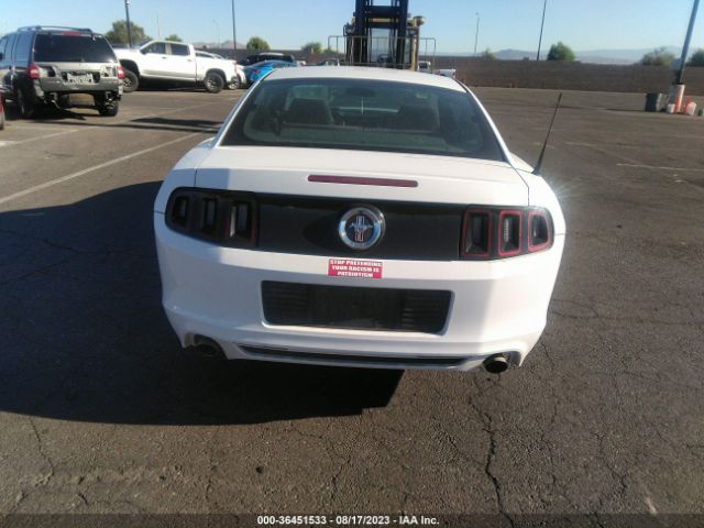 1ZVBP8AM1E5306944 Ford Mustang V6