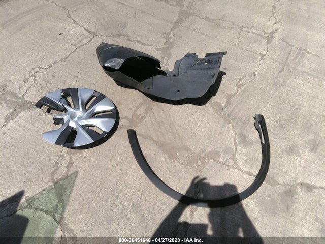 7SAYGDEE5PF688568 Tesla Model Y Long Range