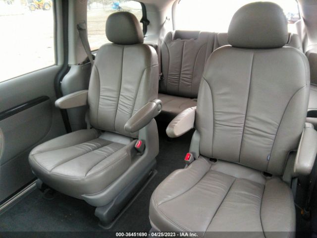 KNDMH4C78E6548388 KIA SEDONA EX