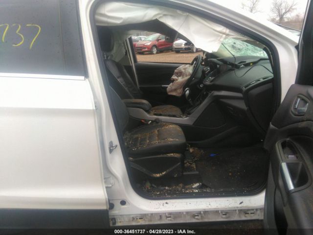 1FMCU0GX9EUC92604 Ford ESCAPE SE