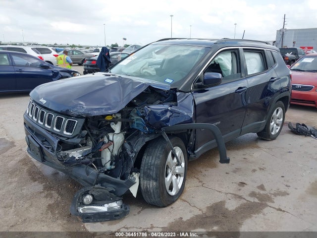 3C4NJDBB6JT261839 Jeep Compass Latitude