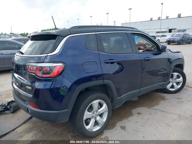 3C4NJDBB6JT261839 Jeep Compass Latitude